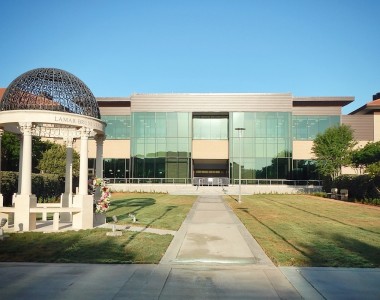 TAMIU Student Center